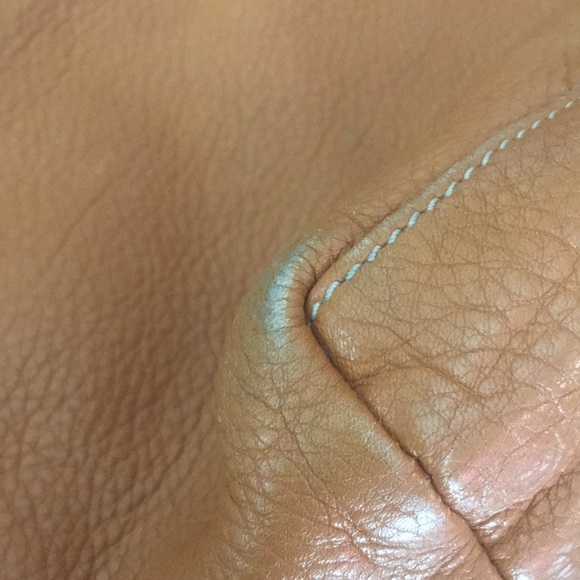 Roots Leather Bag - Picture 2 of 9